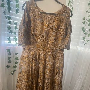 Vintage cut shoulder dress